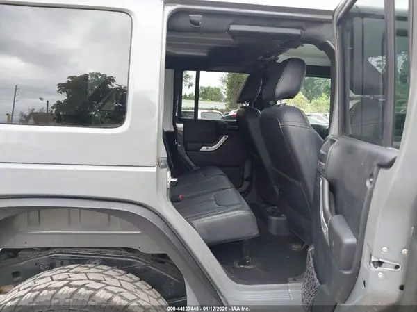 1C4BJWFG8HL687770 2017 JEEP WRANGLER - Image 8
