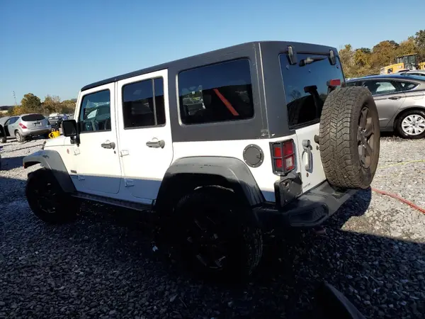1C4BJWFG8JL849340 2018 JEEP WRANGLER - Image 2