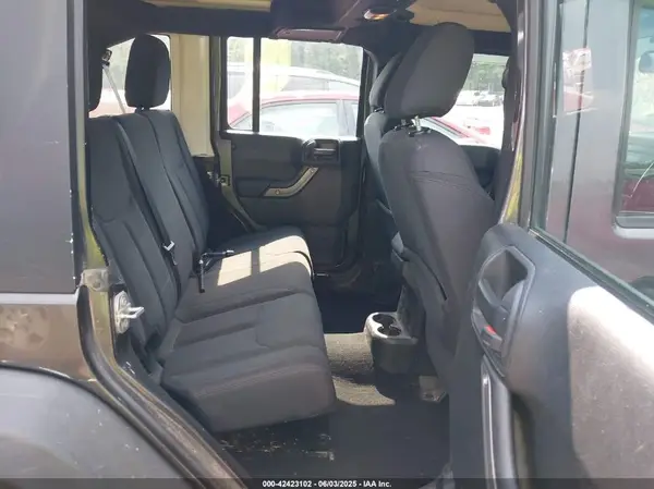 1C4BJWKG2HL740100 2017 JEEP WRANGLER - Image 8