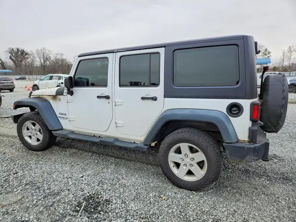 1C4BJWKG9GL185077 2016 JEEP WRANGLER - Image 2