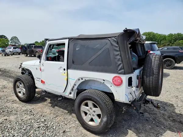 1C4GJWAG7HL541843 2017 JEEP WRANGLER - Image 2