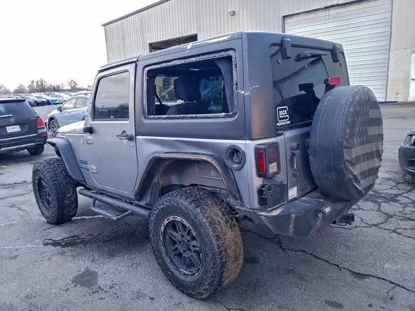 1C4GJWAG9JL918002 2018 JEEP WRANGLER - Image 2