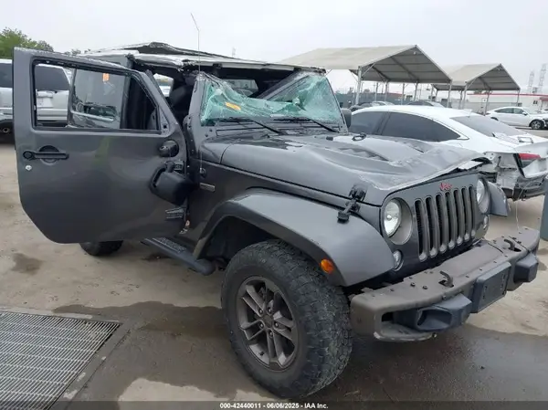 1C4GJWBG5HL524067 2017 JEEP WRANGLER - Image 1