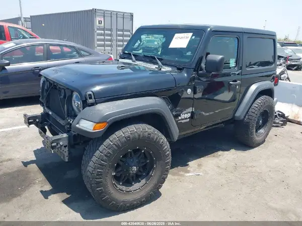 1C4GJXAN4LW137992 2020 JEEP WRANGLER - Image 2
