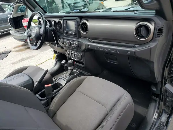 1C4GJXAN4LW227143 2020 JEEP WRANGLER - Image 8