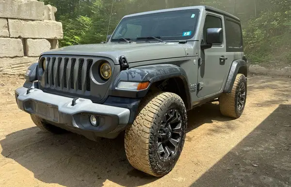 1C4GJXAN7JW221947 2018 JEEP WRANGLER - Image 2