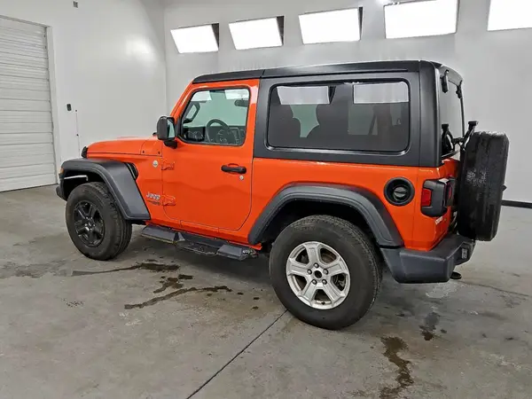 1C4GJXAN9JW235817 2018 JEEP WRANGLER - Image 2