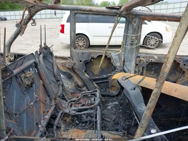 1C4HJWDG1HL538002 2017 JEEP WRANGLER - Image 8