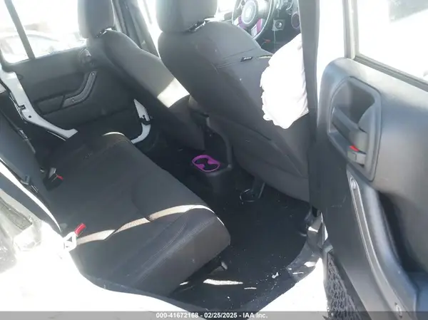 1C4HJWDG1HL542101 2017 JEEP WRANGLER - Image 8