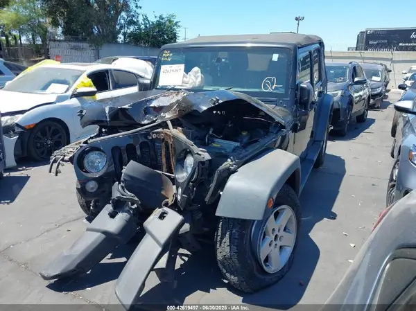 1C4HJWDG1HL551090 2017 JEEP WRANGLER - Image 2