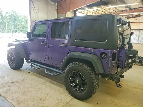 1C4HJWDG2HL623995 2017 JEEP WRANGLER - Image 2