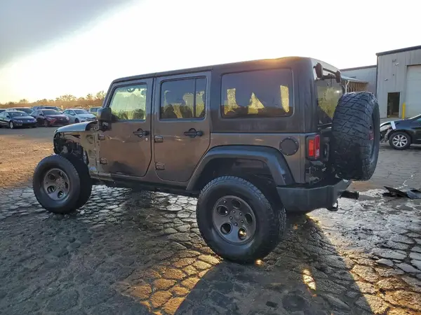 1C4HJWDG3HL510153 2017 JEEP WRANGLER - Image 2