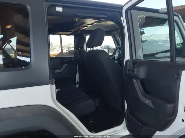 1C4HJWDG4JL864639 2018 JEEP WRANGLER - Image 8
