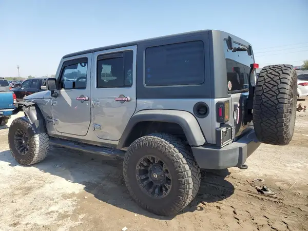1C4HJWDG8HL572258 2017 JEEP WRANGLER - Image 2