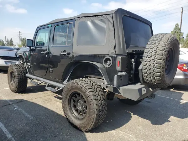 1C4HJWDG8JL927497 2018 JEEP WRANGLER - Image 2
