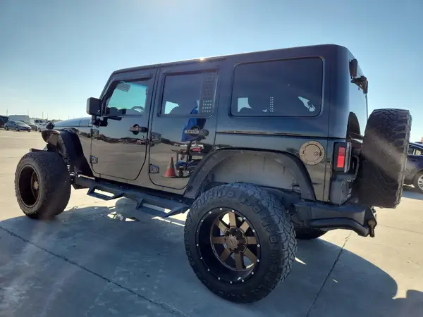 1C4HJWEG0HL566503 2017 JEEP WRANGLER - Image 2