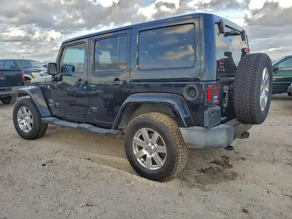 1C4HJWEG1HL511381 2017 JEEP WRANGLER - Image 2