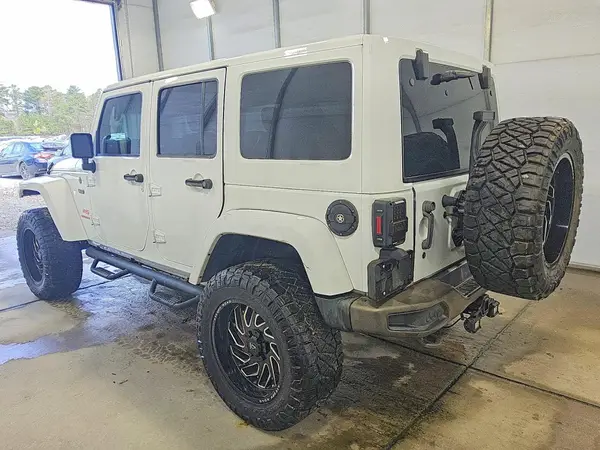 1C4HJWEG1HL523420 2017 JEEP WRANGLER - Image 2