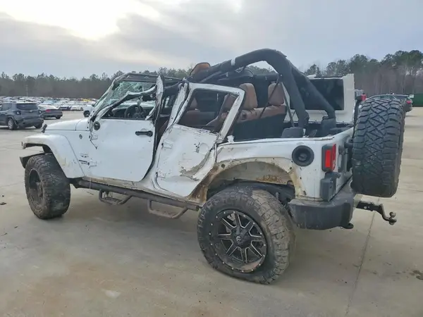 1C4HJWEG1HL599798 2017 JEEP WRANGLER - Image 2