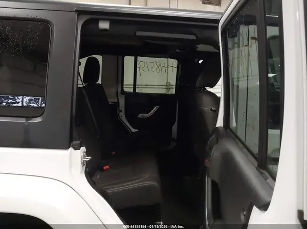 1C4HJWEG2GL213324 2016 JEEP WRANGLER - Image 8