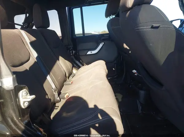 1C4HJWEG2GL328327 2016 JEEP WRANGLER - Image 8