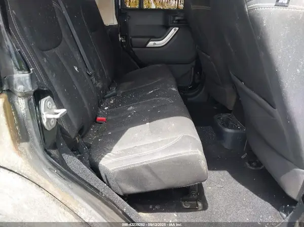 1C4HJWEG4GL261147 2016 JEEP WRANGLER - Image 8