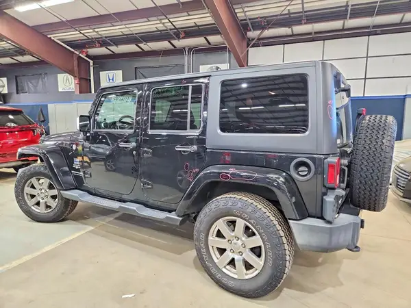 1C4HJWEG4HL521385 2017 JEEP WRANGLER - Image 2