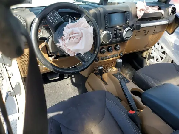1C4HJWEG4HL675112 2017 JEEP WRANGLER - Image 8