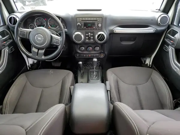 1C4HJWEG4JL922375 2018 JEEP WRANGLER - Image 8