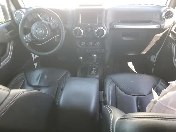 1C4HJWEG5HL588383 2017 JEEP WRANGLER - Image 8