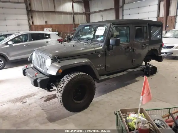 1C4HJWEG6HL705811 2017 JEEP WRANGLER - Image 2