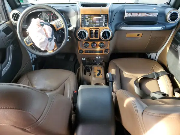 1C4HJWEG8HL515587 2017 JEEP WRANGLER - Image 8