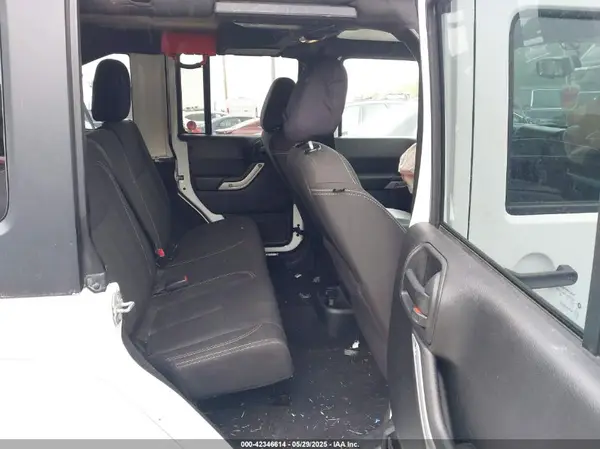 1C4HJWEG8HL667661 2017 JEEP WRANGLER - Image 8