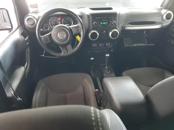1C4HJWEG9HL660928 2017 JEEP WRANGLER - Image 8