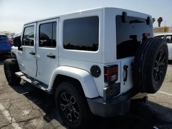 1C4HJWEG9JL819825 2018 JEEP WRANGLER - Image 2