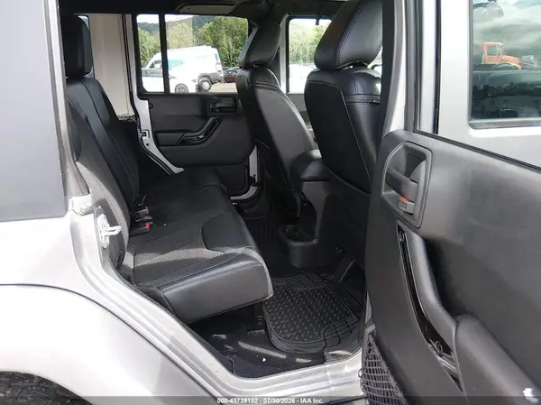 1C4HJWEGXHL565942 2017 JEEP WRANGLER - Image 8