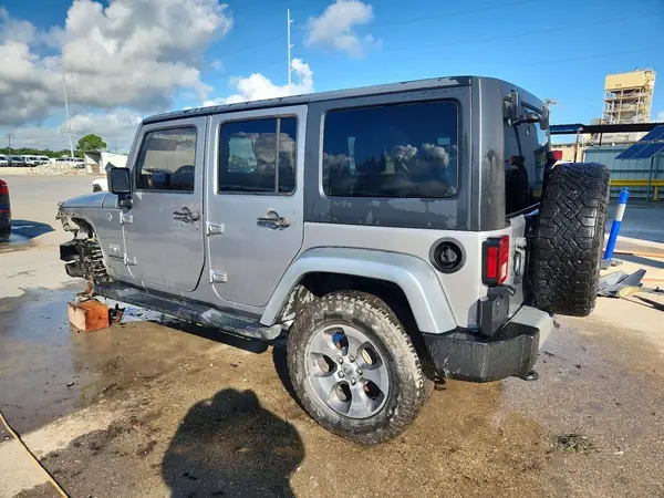 1C4HJWEGXHL677379 2017 JEEP WRANGLER - Image 2