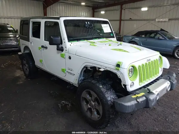 1C4HJWEGXHL746944 2017 JEEP WRANGLER - Image 1