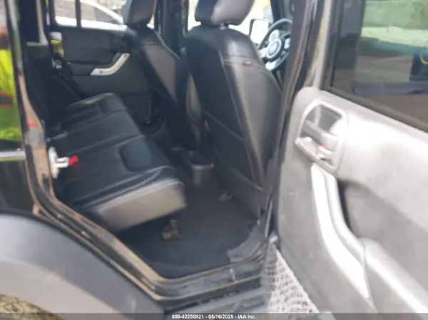1C4HJWFG4HL507601 2017 JEEP WRANGLER - Image 8