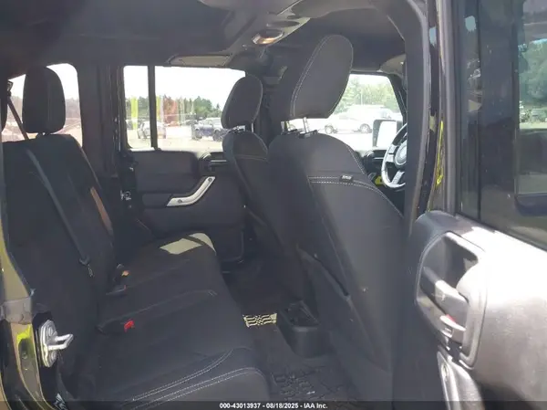 1C4HJWFG9GL261255 2016 JEEP WRANGLER - Image 8