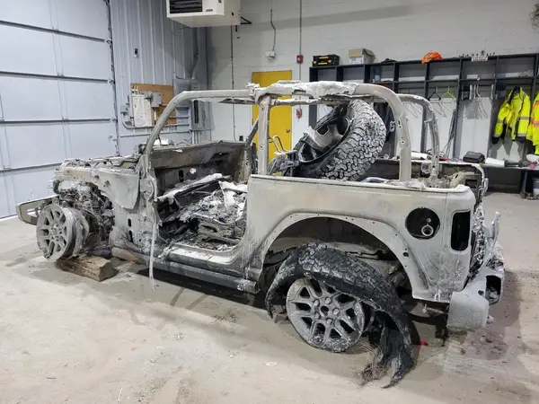 1C4HJXCG3MW615694 2021 JEEP WRANGLER - Image 2