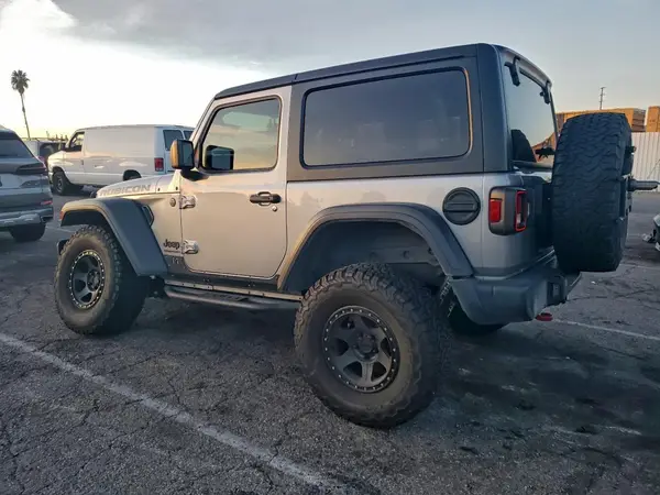 1C4HJXCN1LW315388 2020 JEEP WRANGLER - Image 2