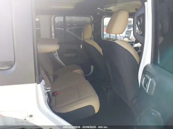1C4HJXDG0KW597361 2019 JEEP WRANGLER - Image 8