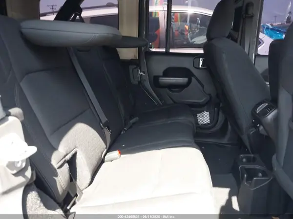 1C4HJXDG0LW104523 2020 JEEP WRANGLER - Image 8