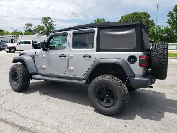 1C4HJXDG2JW139884 2018 JEEP WRANGLER - Image 2