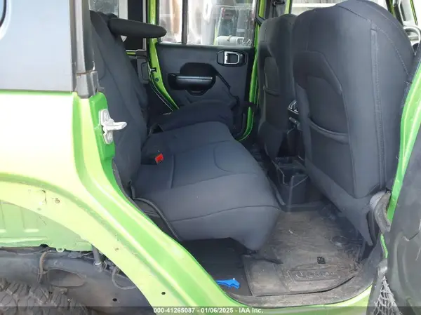 1C4HJXDG2KW579332 2019 JEEP WRANGLER - Image 8
