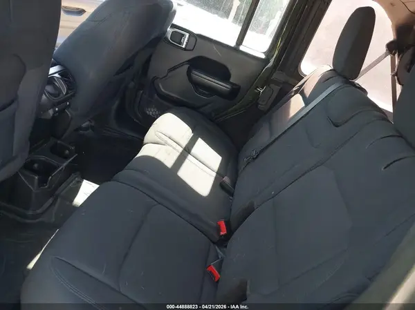 1C4HJXDG2MW543725 2021 JEEP WRANGLER - Image 8