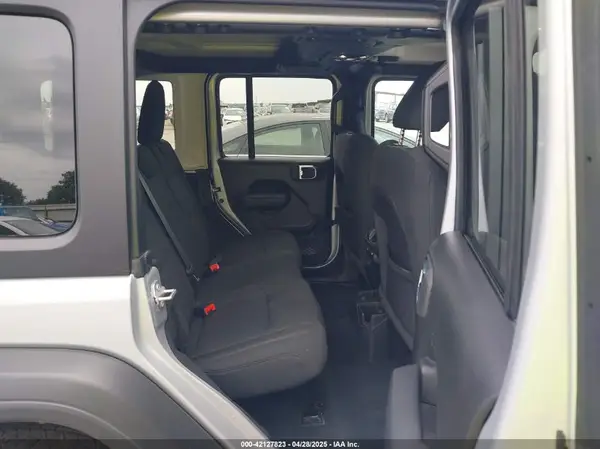 1C4HJXDG2PW508235 2023 JEEP WRANGLER - Image 8