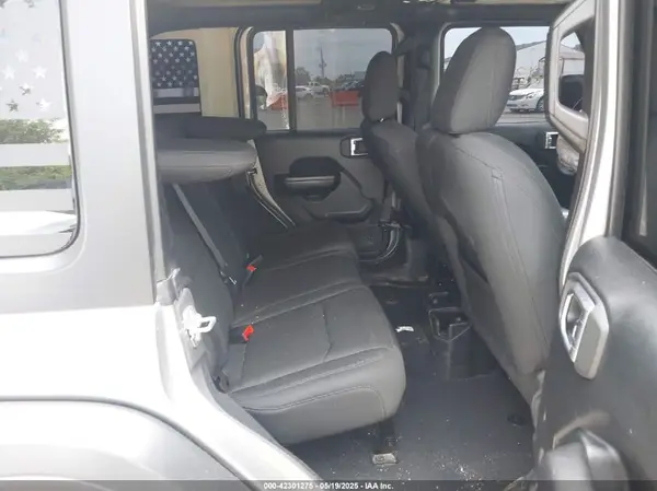 1C4HJXDG4KW509864 2019 JEEP WRANGLER - Image 8