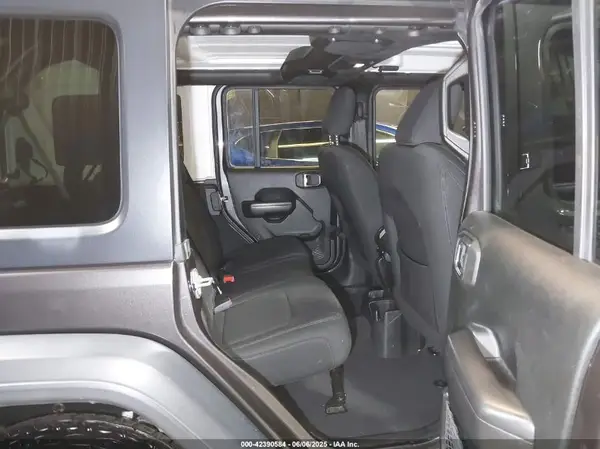 1C4HJXDG5JW126496 2018 JEEP WRANGLER - Image 8